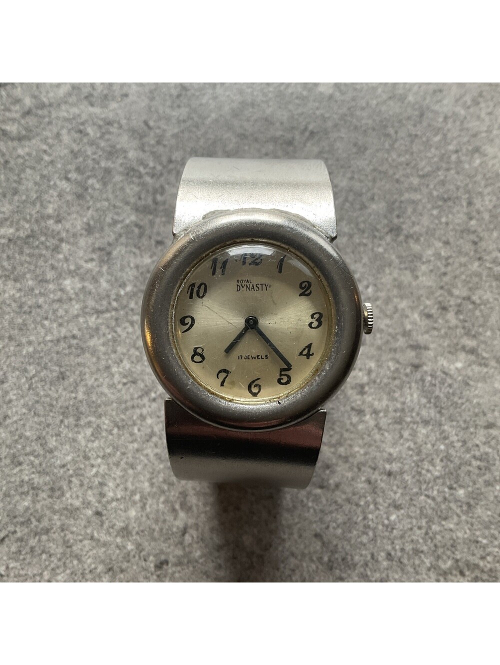 Vintage Royal Dynasty Watch Women 34mm Manual Wind Bangle Bracelet Mid Century H